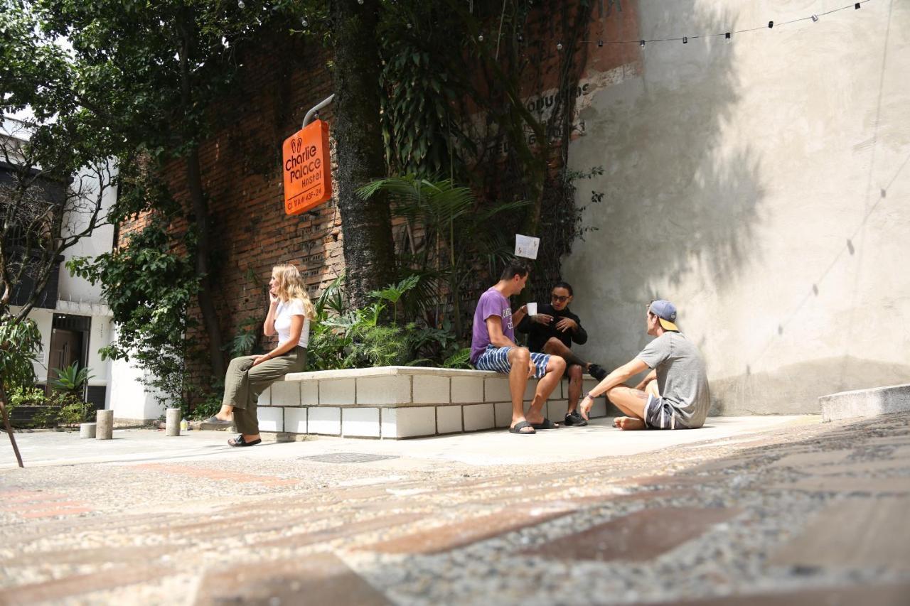 Charlie Palace Hostel Medellín Exteriér fotografie